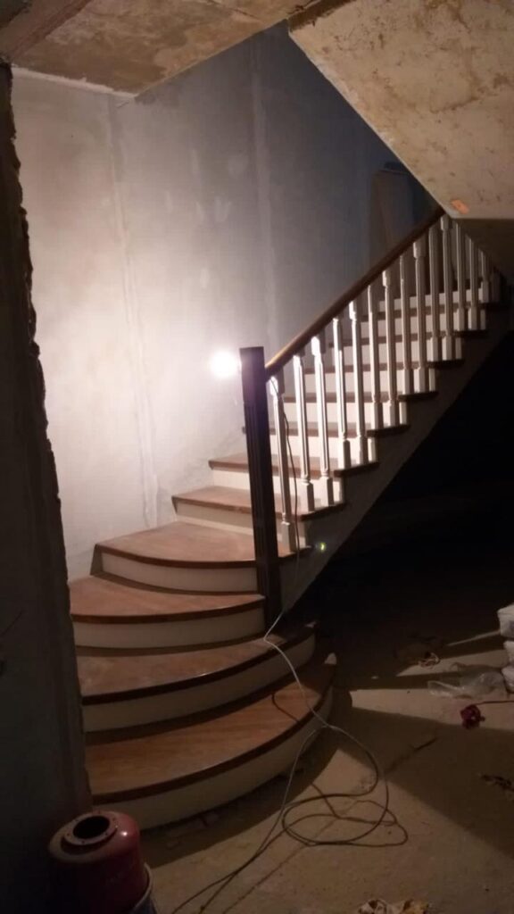 Забежные ступени из дерева на заказ